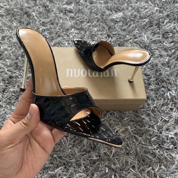 Print Point Mules - Picture 2 of 5